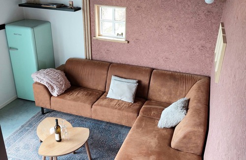 De Veenhoop Maison | Charming 2-bedroom cottage with jacuzzi! (optional) With AC, WiFi