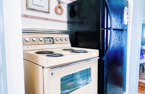 Kokomo Maison | Charming 2 bedroom one bath home close to Highland Park!