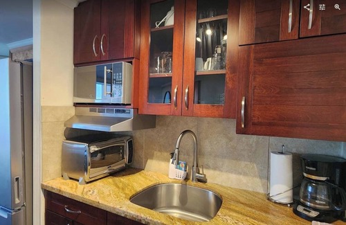 Waikiki Copropriété | Charming 2-bedroom separate entry condos in fabulous Honolulu with Free Parking