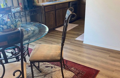 Farmington Maison | Charming 2-bedroom townhouse with WiFi in lovely Farmington
