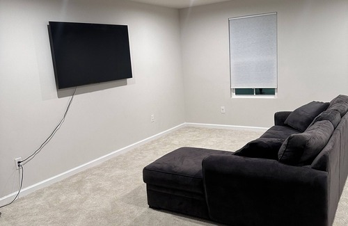 Changewater Maison | Charming 2-bedroom townhome with WiFi, AC in amazing Washington, NJ