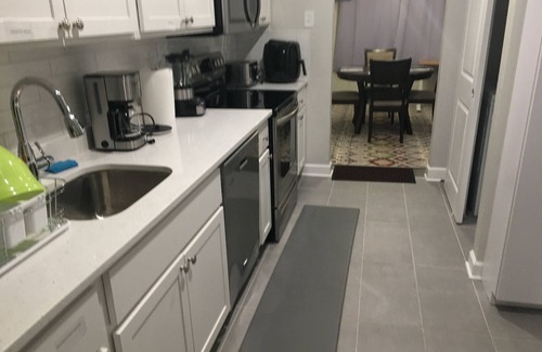 Goddard Maison | Charming 2-bedroom townhome in marvelous Greenbelt with WiFi, AC
