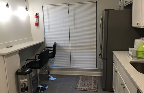 Goddard Maison | Charming 2-bedroom townhome in marvelous Greenbelt with WiFi, AC