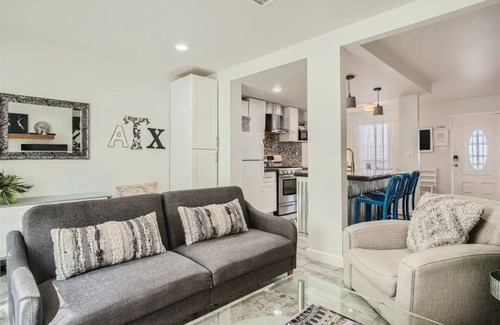Brentwood Copropriété | Charming 2-bedroom Townhome Near UT Campus/Rosedale