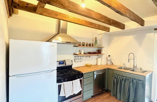 Little York Appartement | Charming 2-bedroom Twin private house in serene Milford