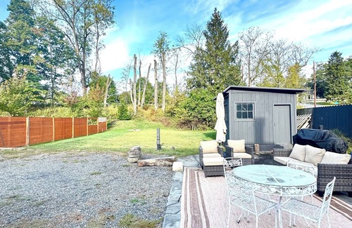 Little York Appartement | Charming 2-bedroom Twin private house in serene Milford