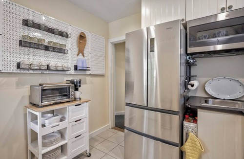 Ocean Bay Park Maison | Charming 2-Bedroom Beach Cottage in Ocean Bay Park