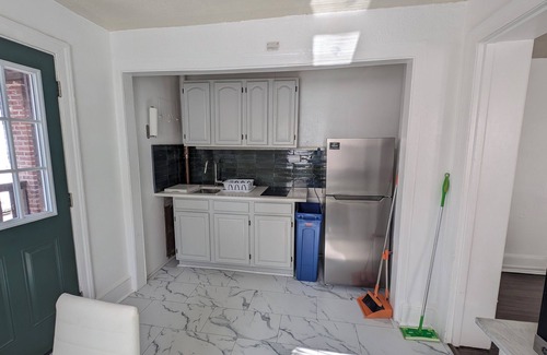 Germantown Appartement | Charming 2-bedroom apartment w/ WiFi, AC in phenomenal Germantown, Philadelphia