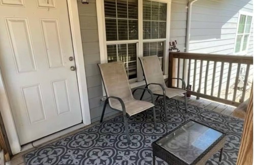 Three Rivers Maison | Charming 2-bedroom house with AC, WiFi in wonderful Three Rivers