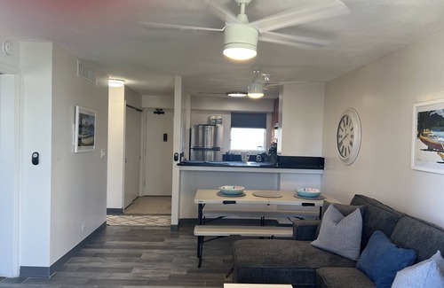 McCully - Moiliili Appartement | Charming 2 bedroom Waikiki Apt, Sleeps 6 with FREE parking