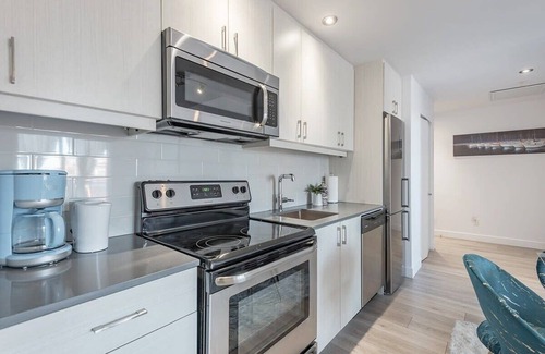 International District Appartement | Charming 2 BR - Indoor Parking