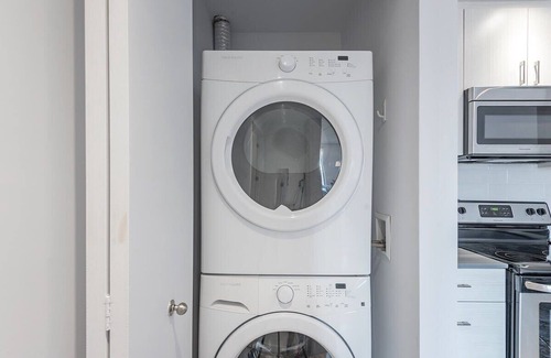 International District Appartement | Charming 2 BR - Indoor Parking