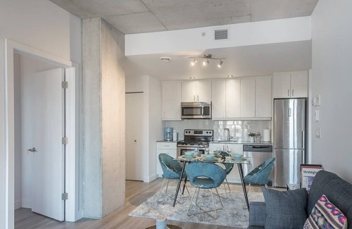 International District Appartement | Charming 2 BR - Indoor Parking
