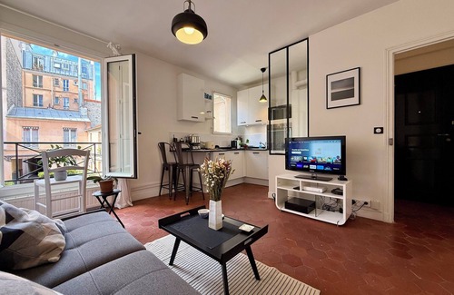 Charonne Appartement | CHARMING 2-ROOM APARTMENT NEAR PERE LACHAISE