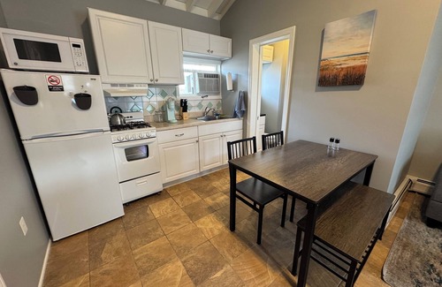 Point Pleasant Beach Copropriété | Charming 2BR 1BA Beach Condo with Parking Spot