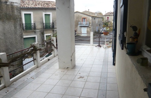 Saint-Clement Maison | Maison de village de 210 m2 plein de charme sur 2 niveaux avec cour et terrasse