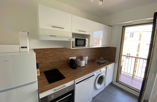 Le Piol Appartement | Charming 28 m2 studio with terrace - Quartier Liberation
