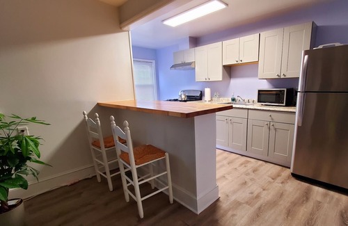 Cove - East Side - Shippan Copropriété | Charming 2bed, 2 baths apt 5min from the beach!
