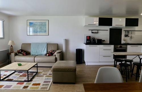Urt Appartement | Appartement de charme avec piscine au cœur du Pays Basque