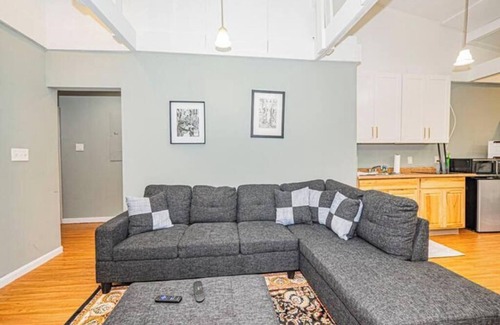 Brookland Maison | Charming 2BR Hideaway & comfortable Stay in NE DC!