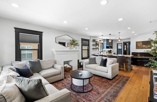 Mid City Maison | Charming 2BR in Heart of LA with Spacious Backyard