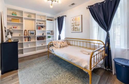 Near Northeast Appartement | Charming 2BR Townhouse with Patio & Parking in DC