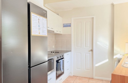 Paddington Maison | Charming 2BR with Yard&Parking