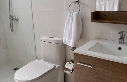 La Isabelita Appartement | Charming 3-bedroom apartment with Wi-Fi, AC in welcoming Santo Domingo Este.