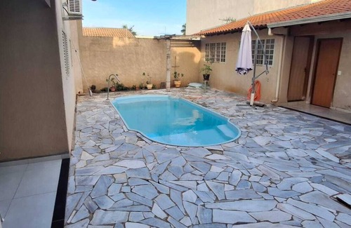 Santa Fe do Sul Maison | Charming 3-bedroom house with AC and WiFi in Santa Fé do Sul