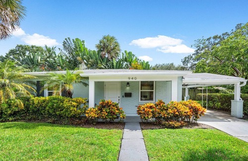 Tarpon River Maison | Charming 3-bedroom house with hot tub near Las Olas