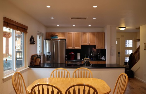 Incline Village Cabine | Charming 3 Bedroom Cabin in Incline Village w/Hot Tub
