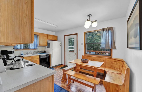 Albrightsville Maison | Charming 3-bedroom house, close to slopes, with sauna/ fitness room