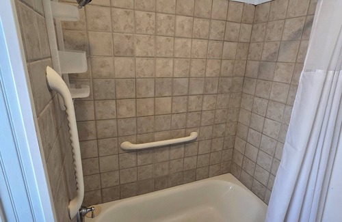 Old Village Cottage | Charming 3 Bedroom House with Deck and Fenced in Backyard in Old Mount Pleasant.