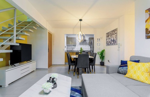 Villa Mella Copropriété | Charming 3-bedroom Penthouse with WiFi and AC in Santo Domingo