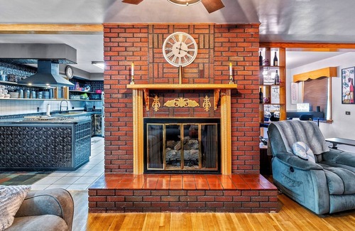 Geneva Maison | Charming 3-bedroom 5 Bed house with WiFi & extras in delightful Geneva