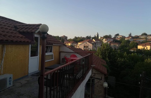 Mirzaani Lit Et Petit-Déjeuner | Charming 3-bedroom bed & breakfast with WiFi, AC in lovely Sighnaghi