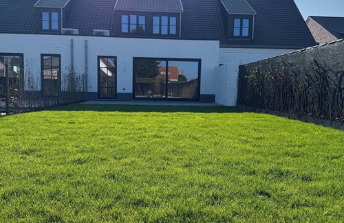 Uitbergen Cottage | Charming 3-bedroom cottage in Berlare with WiFi access