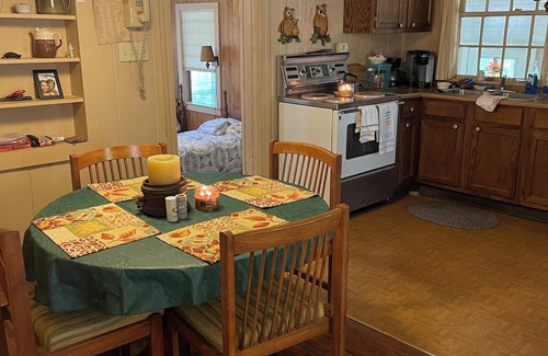 Sardis Cottage | Charming 3-bedroom cottage with WiFi near Oxford and Sardis lake