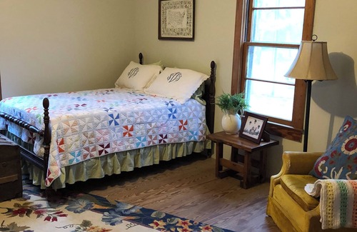 Preston Autre | Charming 3-bedroom farmhouse on the outskirts of Kemper and Noxubee County.