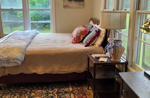 Preston Autre | Charming 3-bedroom farmhouse on the outskirts of Kemper and Noxubee County.