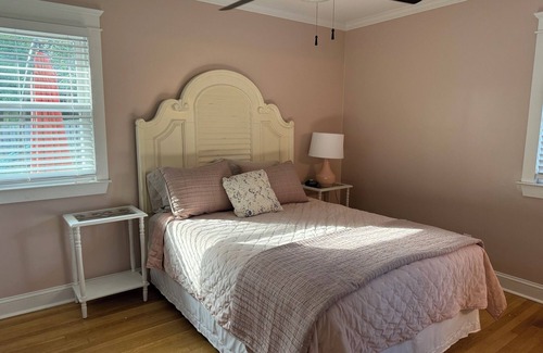 McBryde Maison | Charming 3-bedroom house with WiFi and AC in fabulous Blacksburg