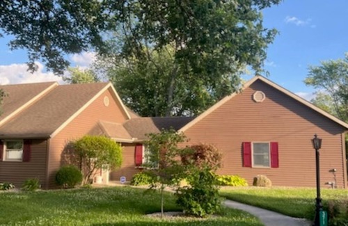 Greenville Maison | Charming 3-bedroom house in tranquil Greenville with WiFi, AC, and game room.