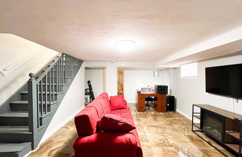 Benning Maison | Charming 3-bedroom house with WiFi and AC in Washington