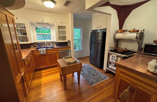 Park Cities Maison | Charming 3-bedroom home in the heart of University Park