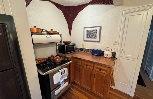 Park Cities Maison | Charming 3-bedroom home in the heart of University Park