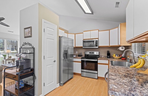 Monroe Maison | Charming 3-bedroom Home in Monroe with a Pool Table and Fire Pit, WiFi