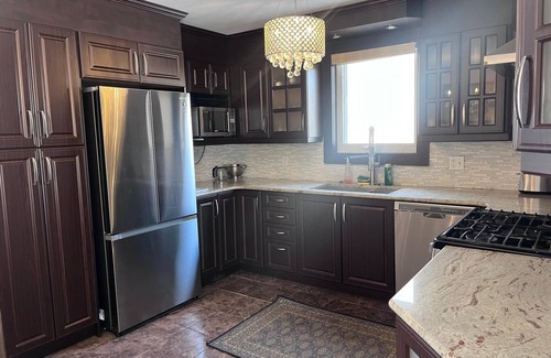 Anjou Maison | Charming 3-bedroom house with Fireplace and Outdoor Pool in welcoming Montréal