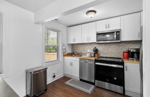 Airport Township Maison | Charming 3-bedroom house in St. Louis