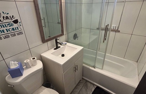 Columbus Maison | Charming 3-bedroom house in delightful Columbus with AC, WiFi