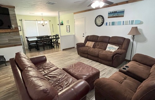 Kaw City Maison | Charming 3-bedroom house in beautiful Kaw City just minutes from Kaw Lake.